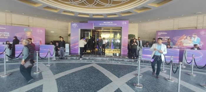 Attendee finding their AI-matched event photo